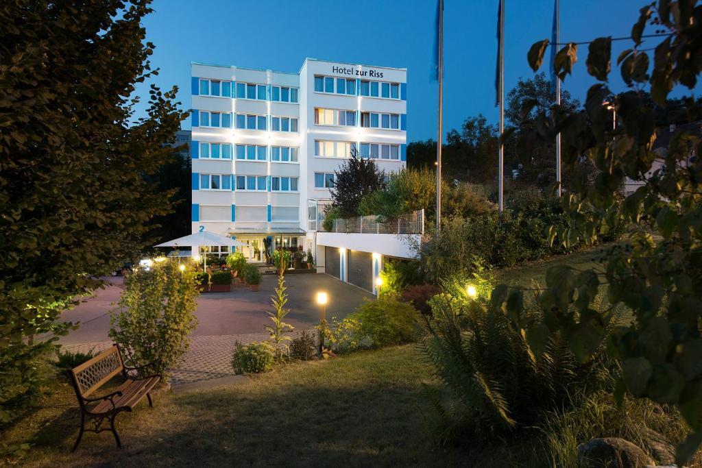 Hotel Zur Riss Биберах-ан-дер-Рис Экстерьер фото
