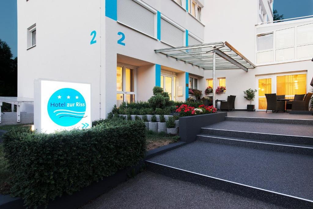 Hotel Zur Riss Биберах-ан-дер-Рис Экстерьер фото